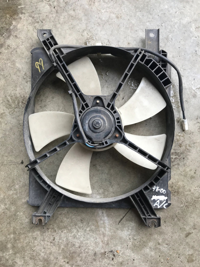 Radiator Cooling Fan Assembly Air Conditioning Factory Used 1999-2000 NB Mazda Miata