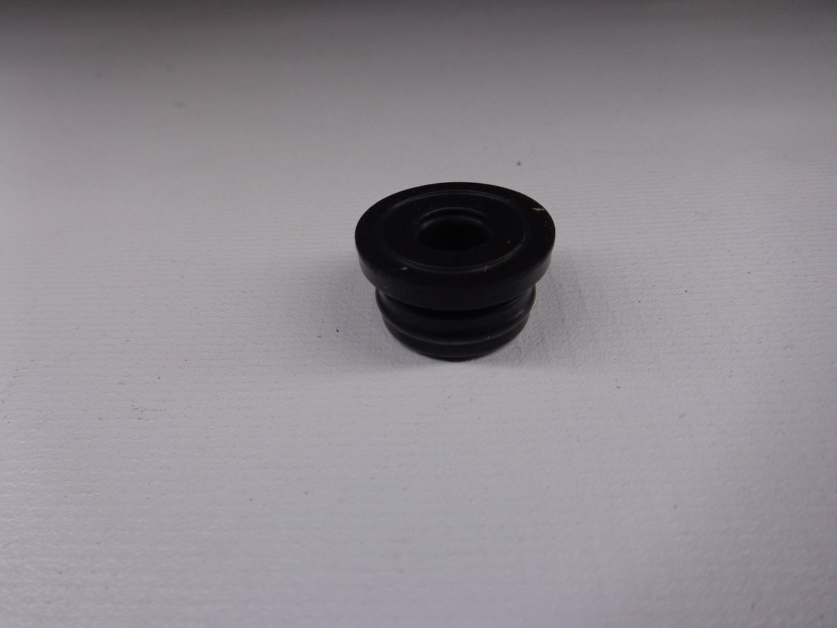 Brake Master Cylinder Reservoir Grommet - Compatible With 1990 - 1993