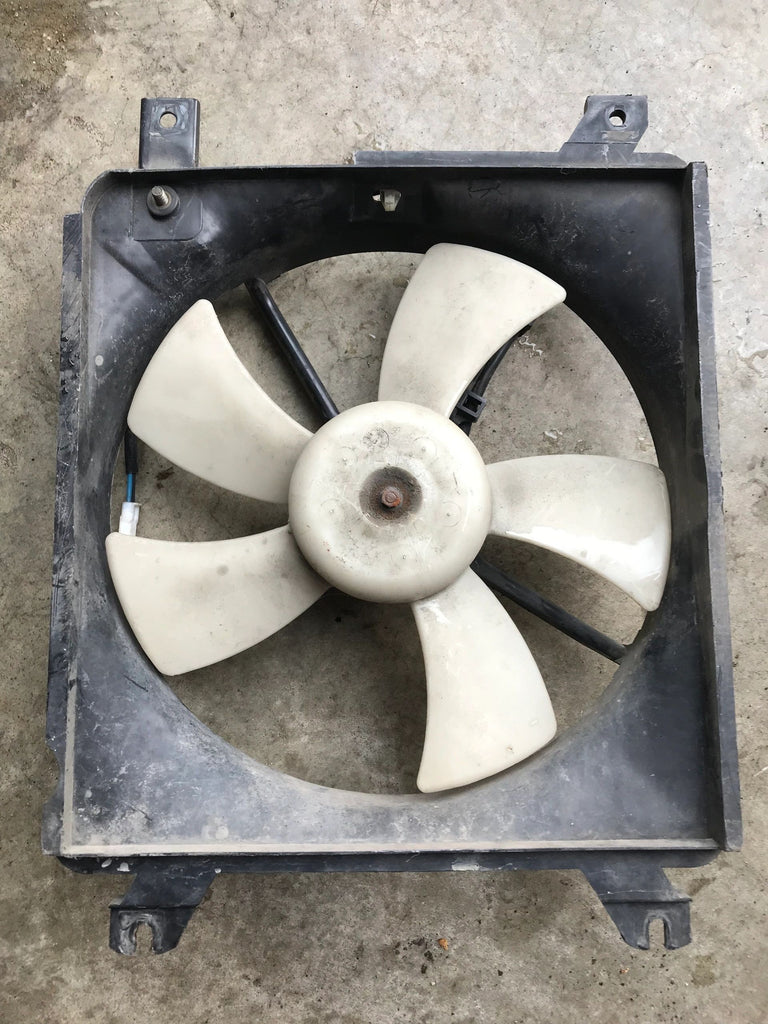 Radiator Cooling Fan Assembly Air Conditioning Factory Used 1999-2000 NB Mazda Miata