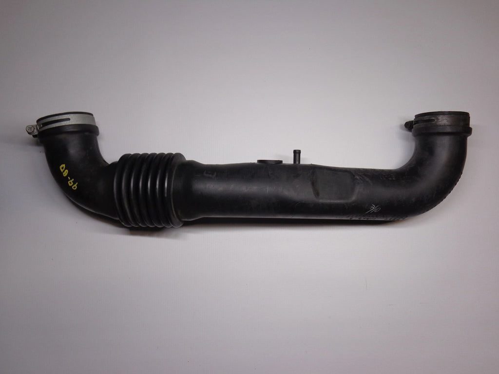 Air Intake Pipe Air Box to Throttle Body 1.8 Liter Engine Factory Used 1999-2000 NB Mazda Miata