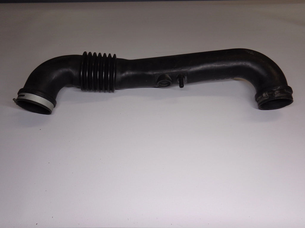 Air Intake Pipe Air Box to Throttle Body 1.8 Liter Engine Factory Used 1999-2000 NB Mazda Miata