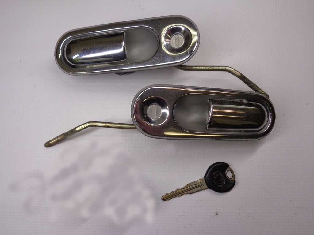 Exterior Door Handles Pair with Matching Key Factory Used 1990-1997 NA Mazda Miata