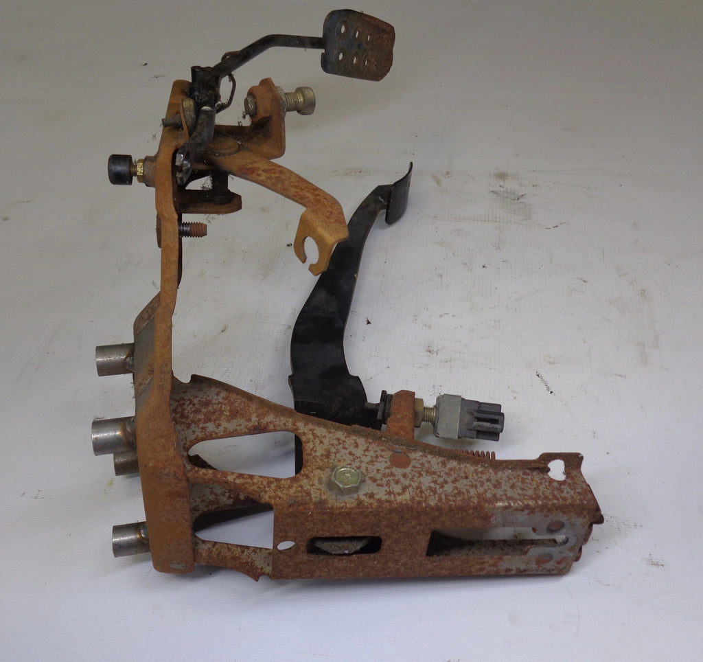 Pedal Assembly Gas and Brake Factory Used 1990-2005 NA and NB Mazda Miata