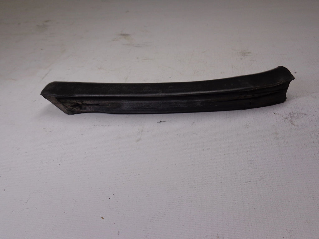 Convertible Top Seal Passenger Side Middle Factory Used 1990-1997 NA Mazda Miata