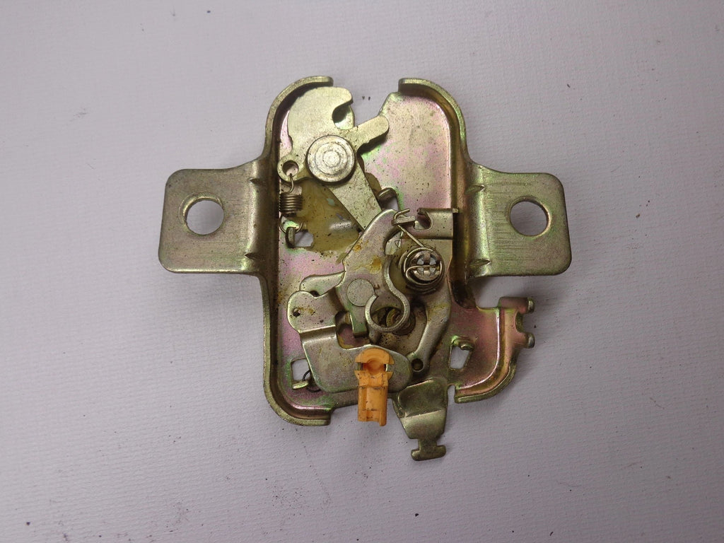 Trunk Latch Mechanism Factory Used 1990-1997 NA Mazda Miata