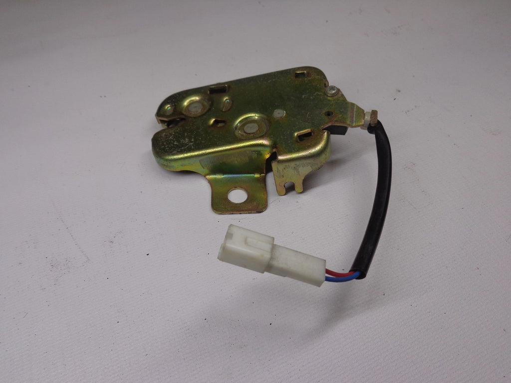 Trunk Latch Mechanism Factory Used 1999-2000 NB Mazda Miata