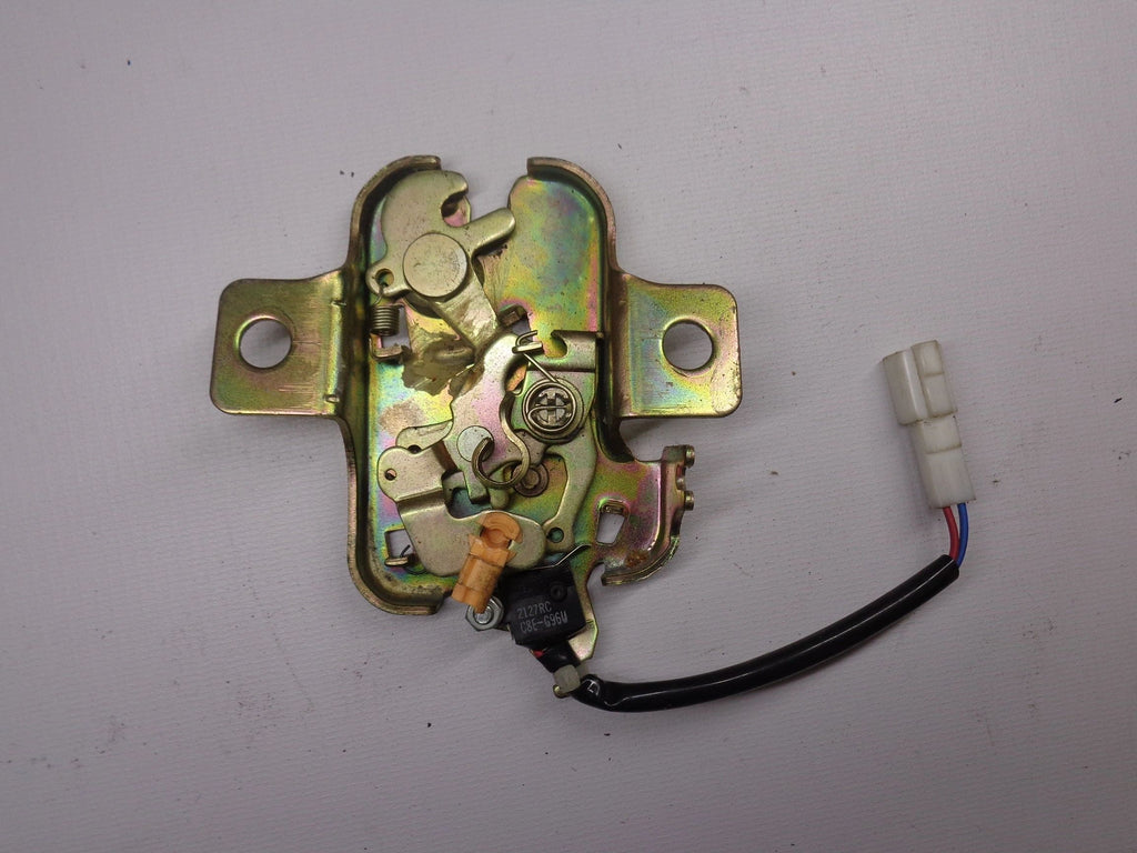 Trunk Latch Mechanism Factory Used 1999-2000 NB Mazda Miata