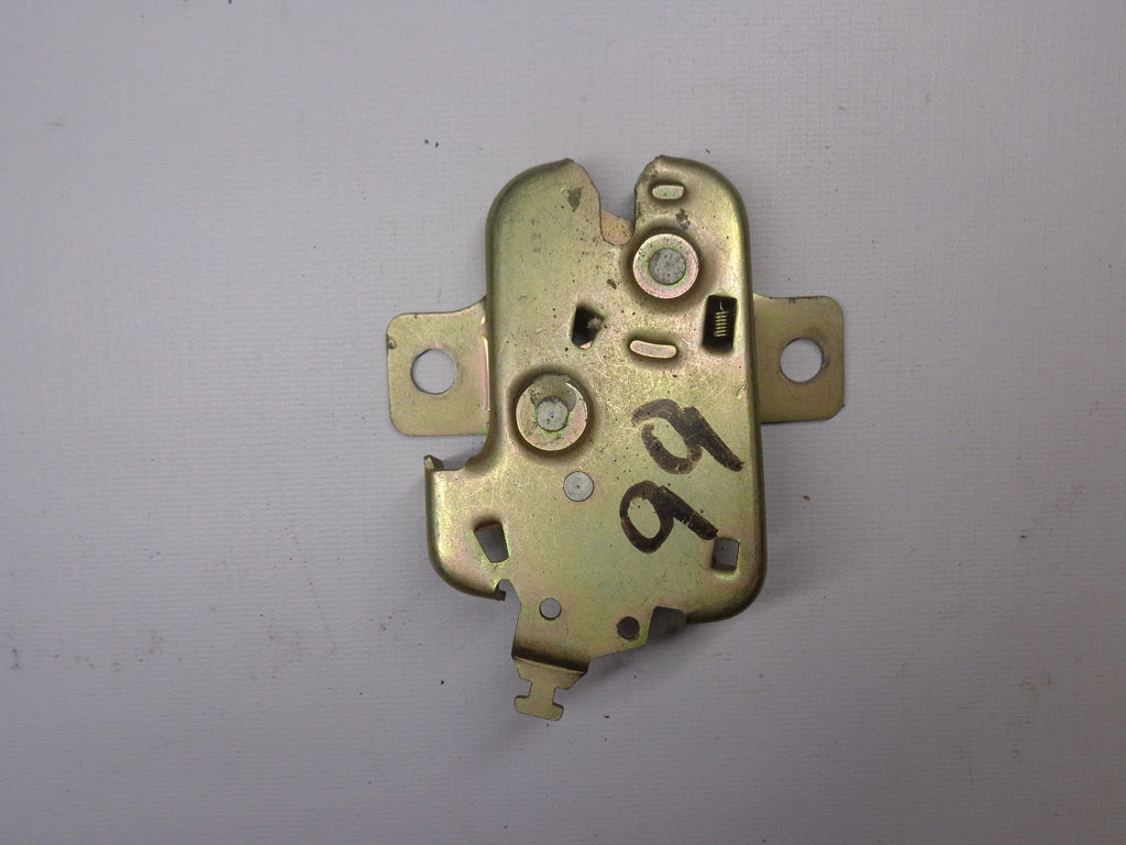 Trunk Latch Mechanism Factory Used 1999-2000 NB Mazda Miata