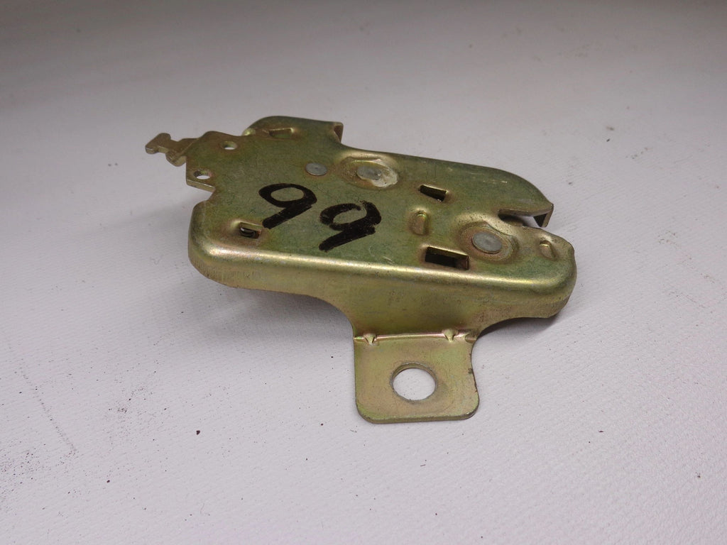 Trunk Latch Mechanism Factory Used 1999-2000 NB Mazda Miata