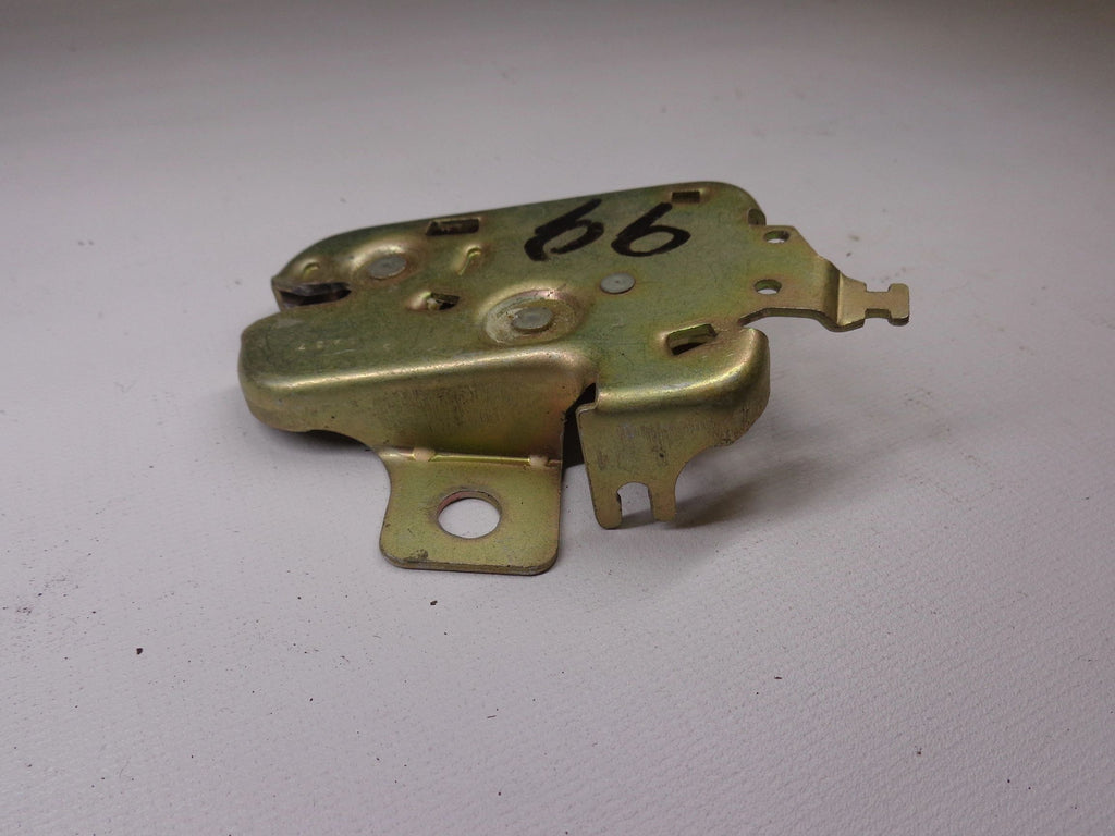 Trunk Latch Mechanism Factory Used 1999-2000 NB Mazda Miata