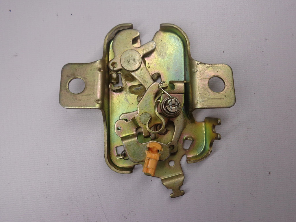 Trunk Latch Mechanism Factory Used 1999-2000 NB Mazda Miata